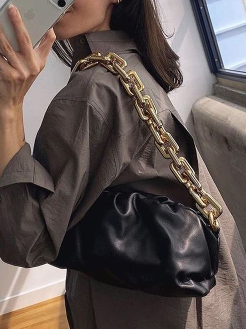 Damenhandtasche mit Goldkette Modern