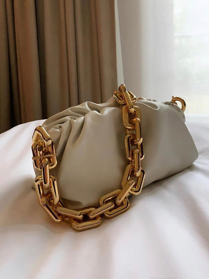 Damenhandtasche mit Goldkette Modern