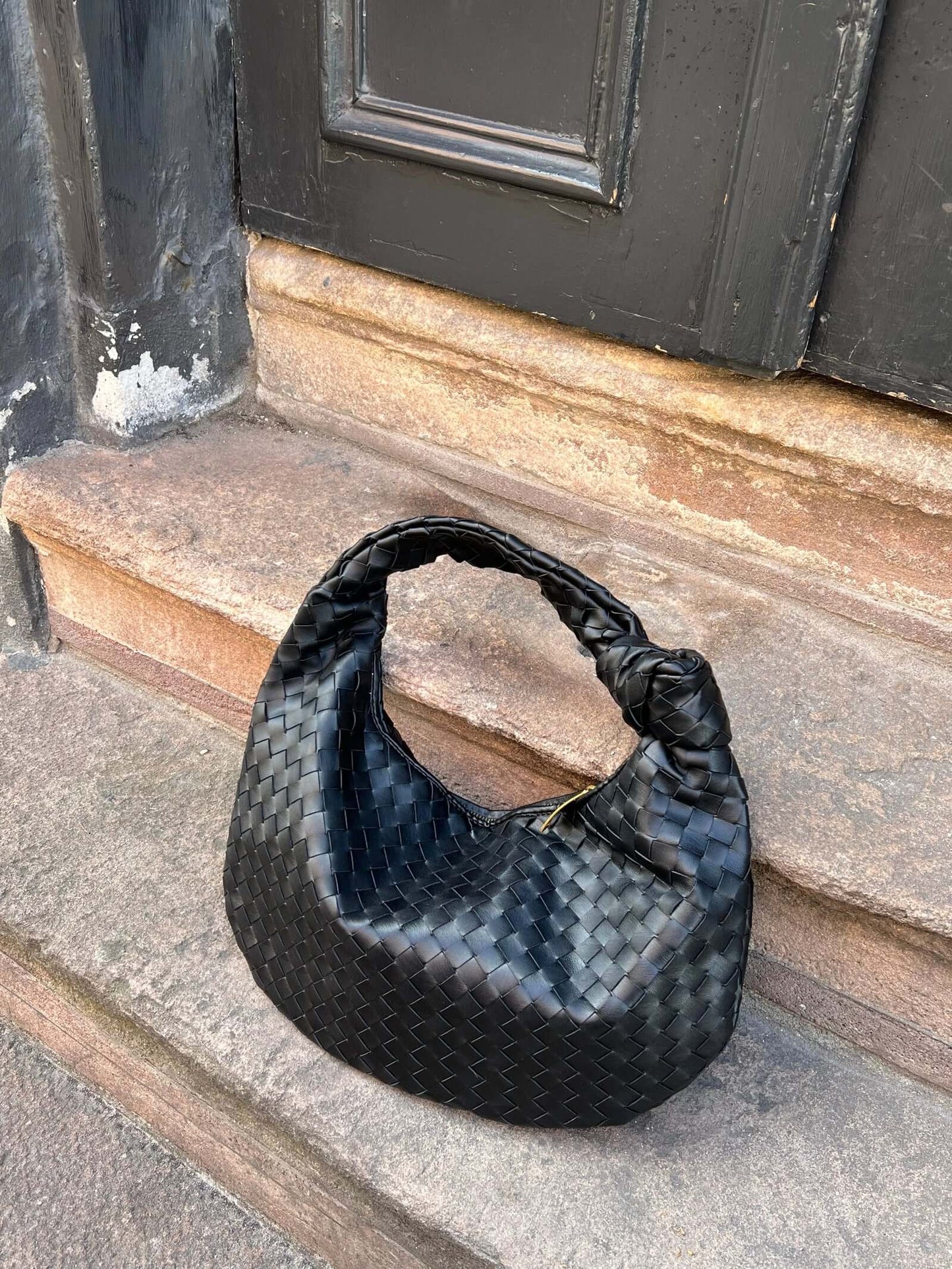 Geflochtene Mitteltasche