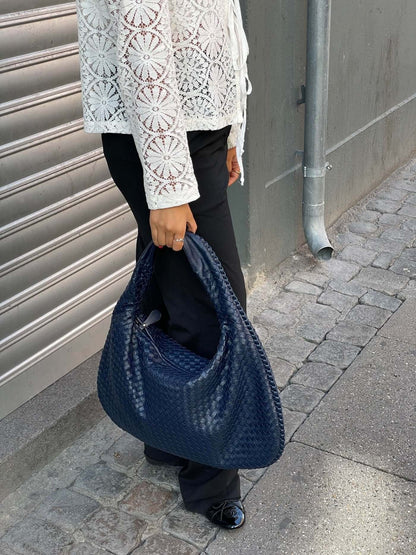 Charlyne Große Geflochtene Hobo-Tasche