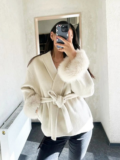 Damen Kurzmantel Kunstfellbesatz Elegantes Design