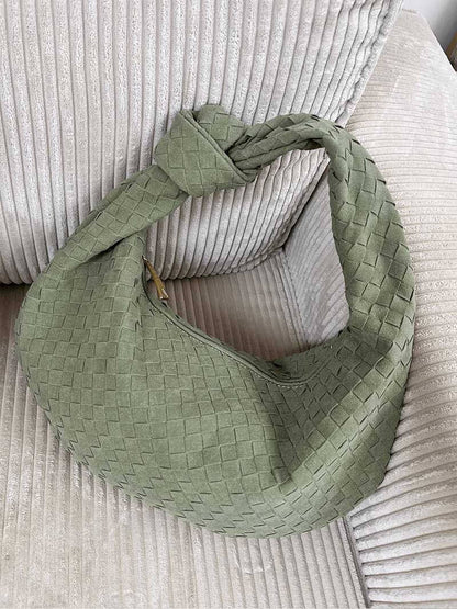 Geflochtene Hobo-Tasche mit Knotendetail