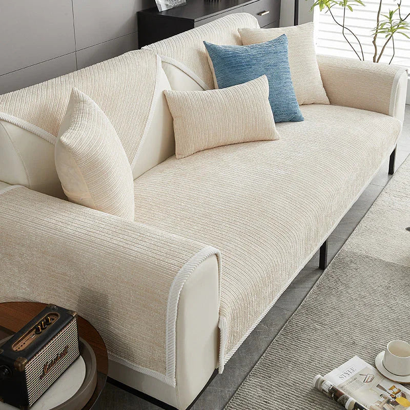 Haustierfreundlicher Sofaüberzug aus Chenille-Stoff