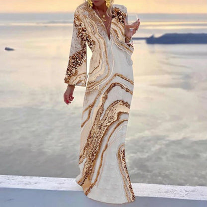 Strandkleid mit V-Ausschnitt, Chiffonärmeln und Taillierung von Elarova