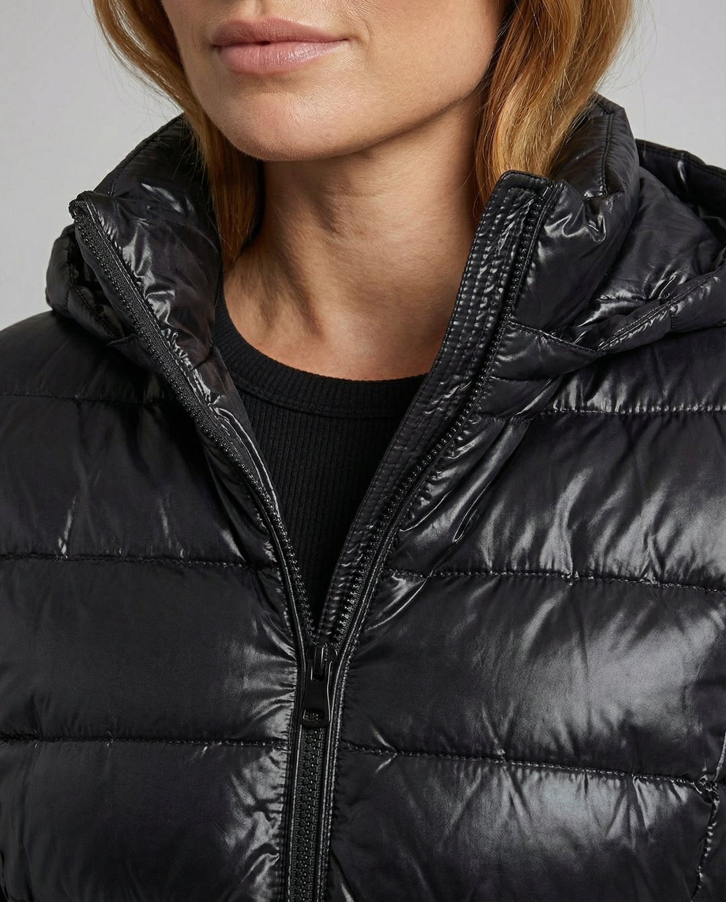 Damen Ultraleichte Daunenjacke mit Kapuze