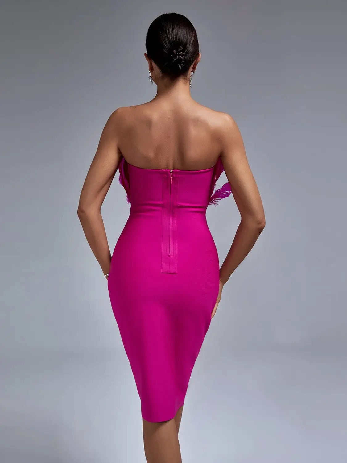 Norvielle Damenkleid aus Federspitze Elegant