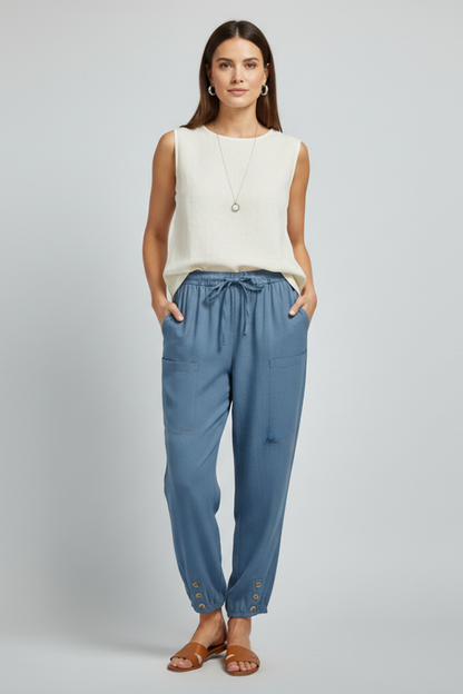 Damenhose mit Kordelzugbund und Knopfsaum