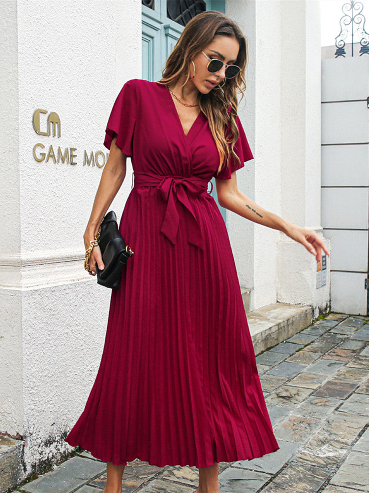 Elegantes Damenkleid mit Falten