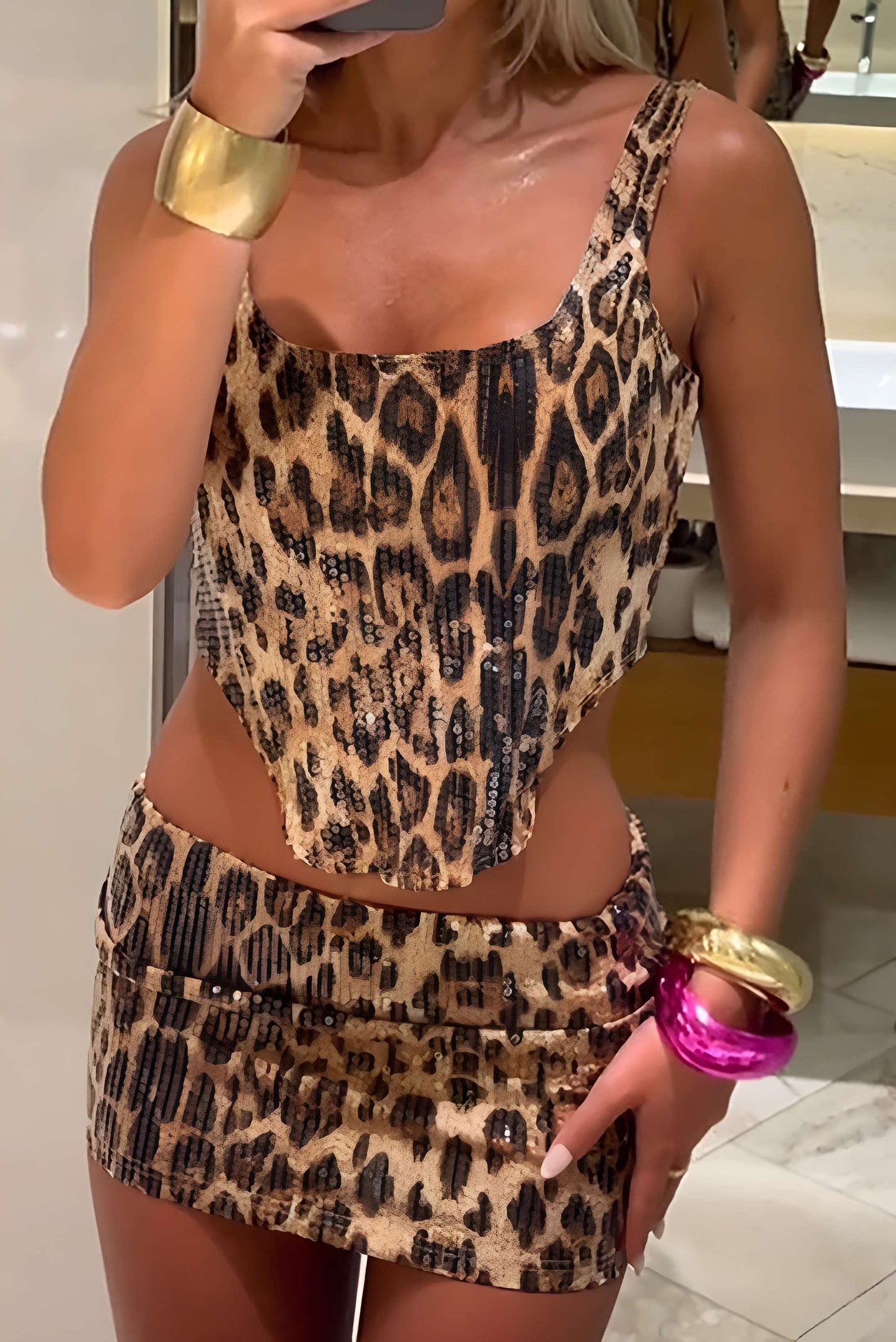 Damen Leo-Print und Minirock Set Selbstbewusstes Statement-Outfit - Norvielle