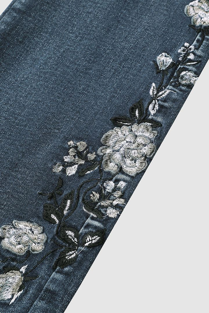 Norvielle Damen Jeans Mittel Taille Flamingo Bestickt