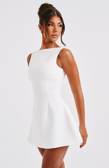 Damen Minikleid Weiß Bubble-Rock Ausschnitt