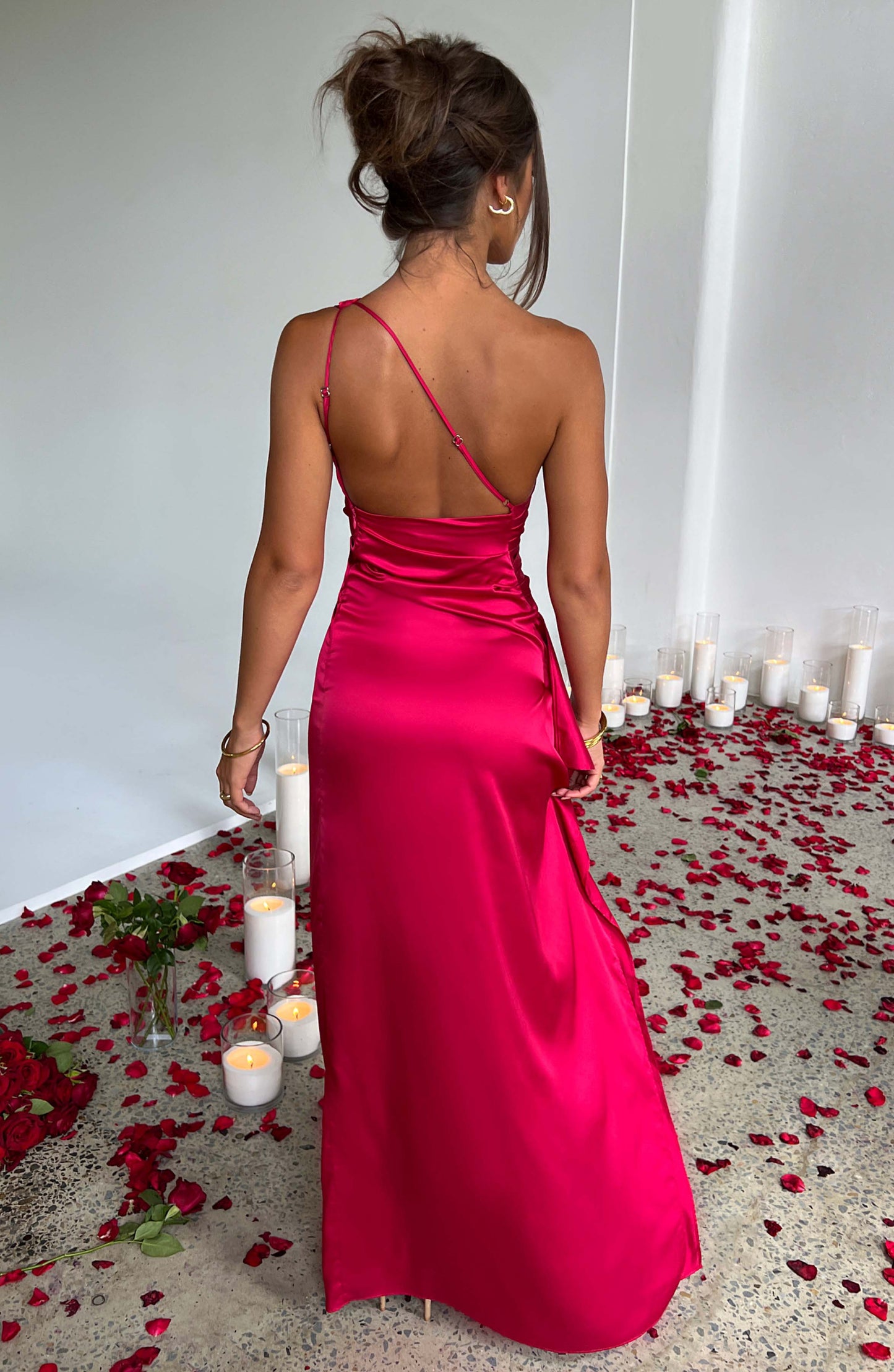 Damen Maxikleid Satin Einer Schulter Plissee