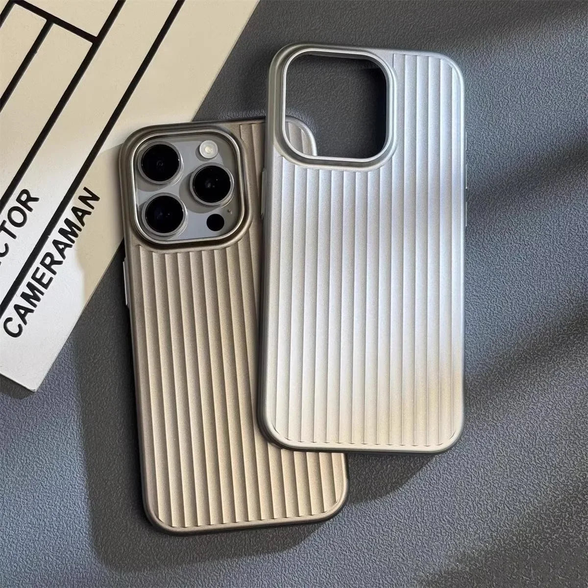 Dünne Stoßfeste iPhone Hülle