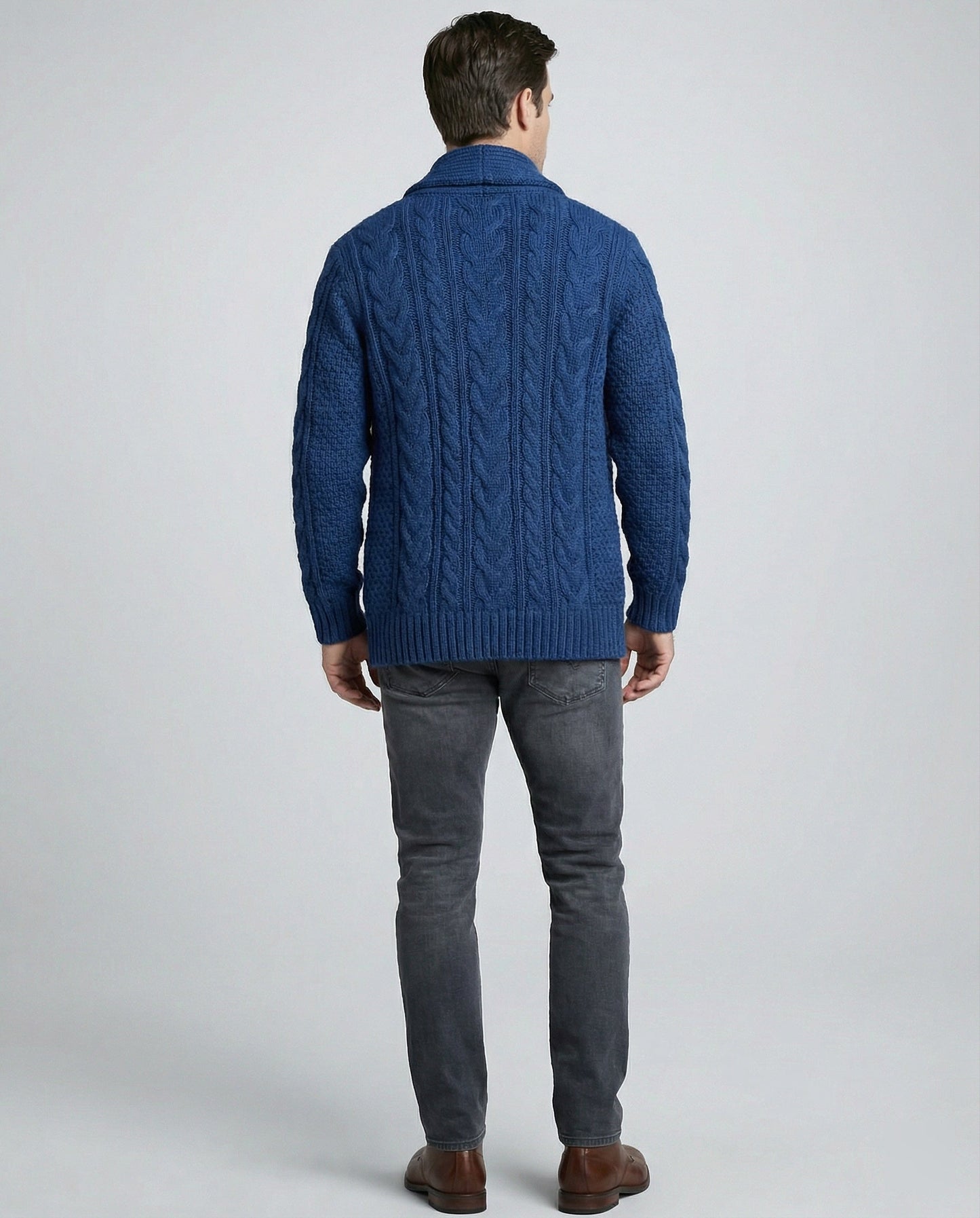 Warme Strickjacke Zopfmuster