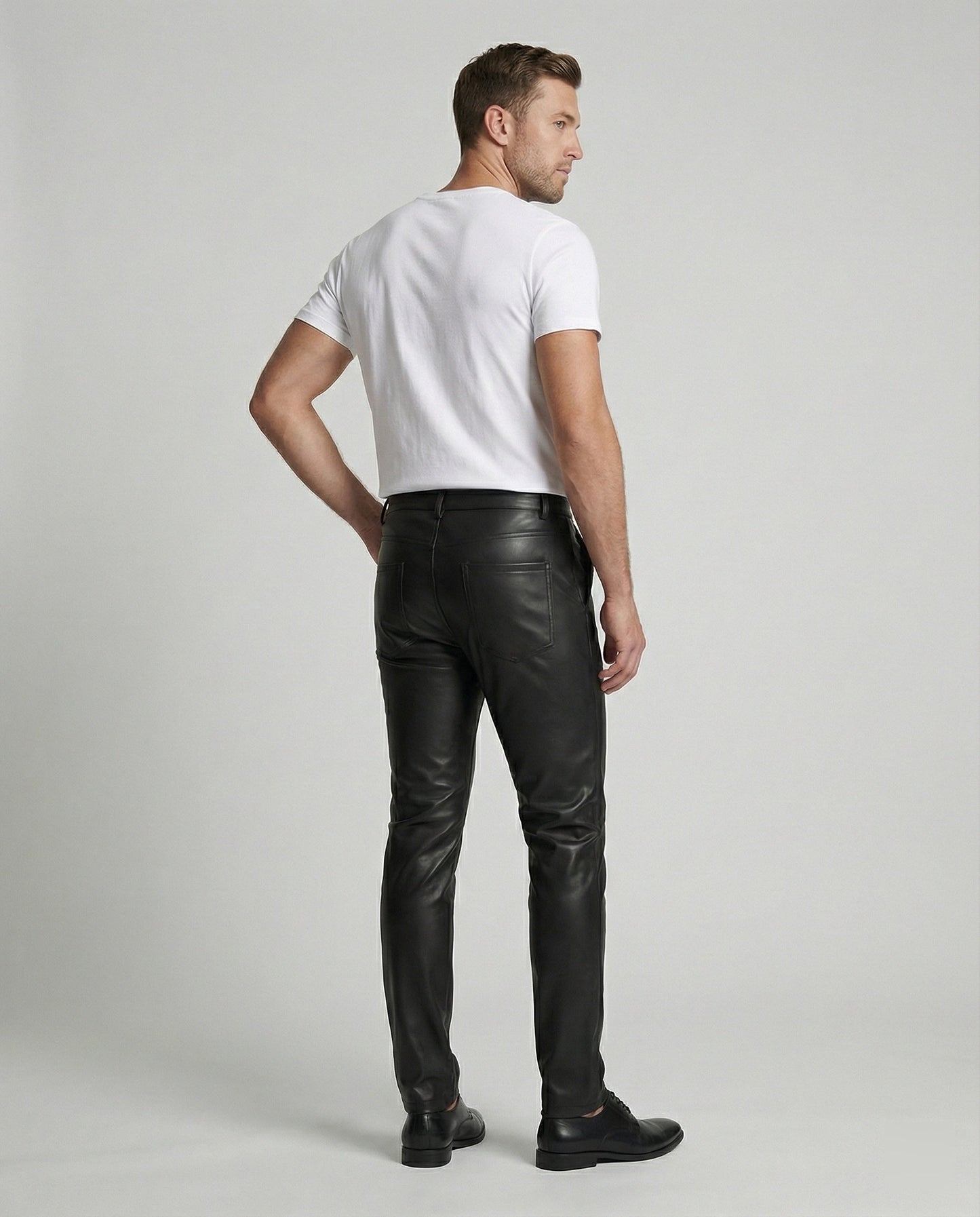 Herren Kunstlederhose Schmalgeschnitten