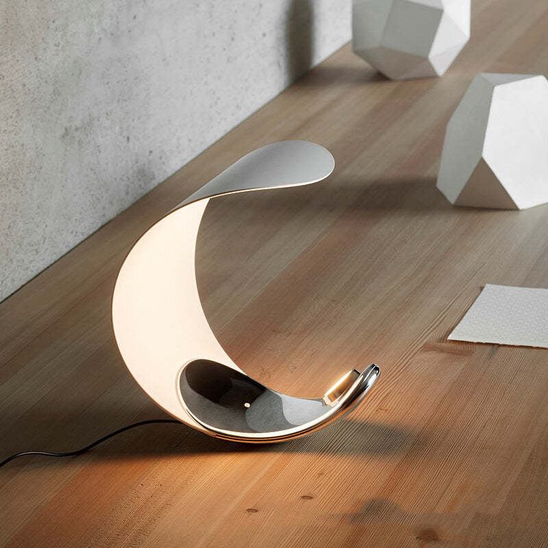 Tischlampe Halbmond LED Modern Mond Design
