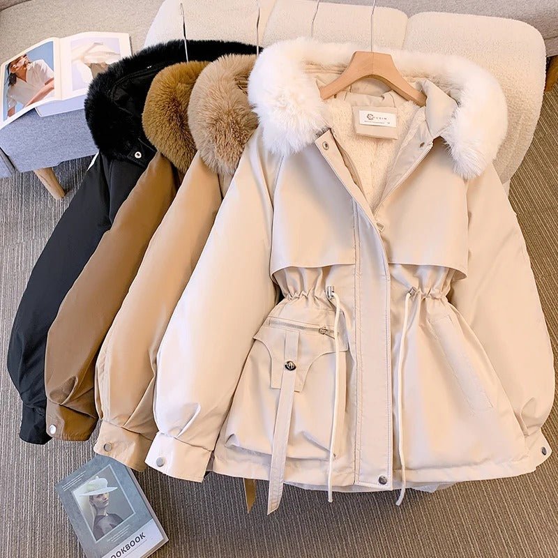 Elegante Damen Winter-Daunenjacke mit Fell
