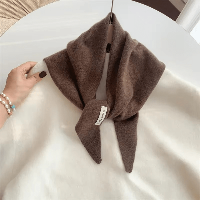 Dreieckiger Strickschal aus Wollmischung Warm