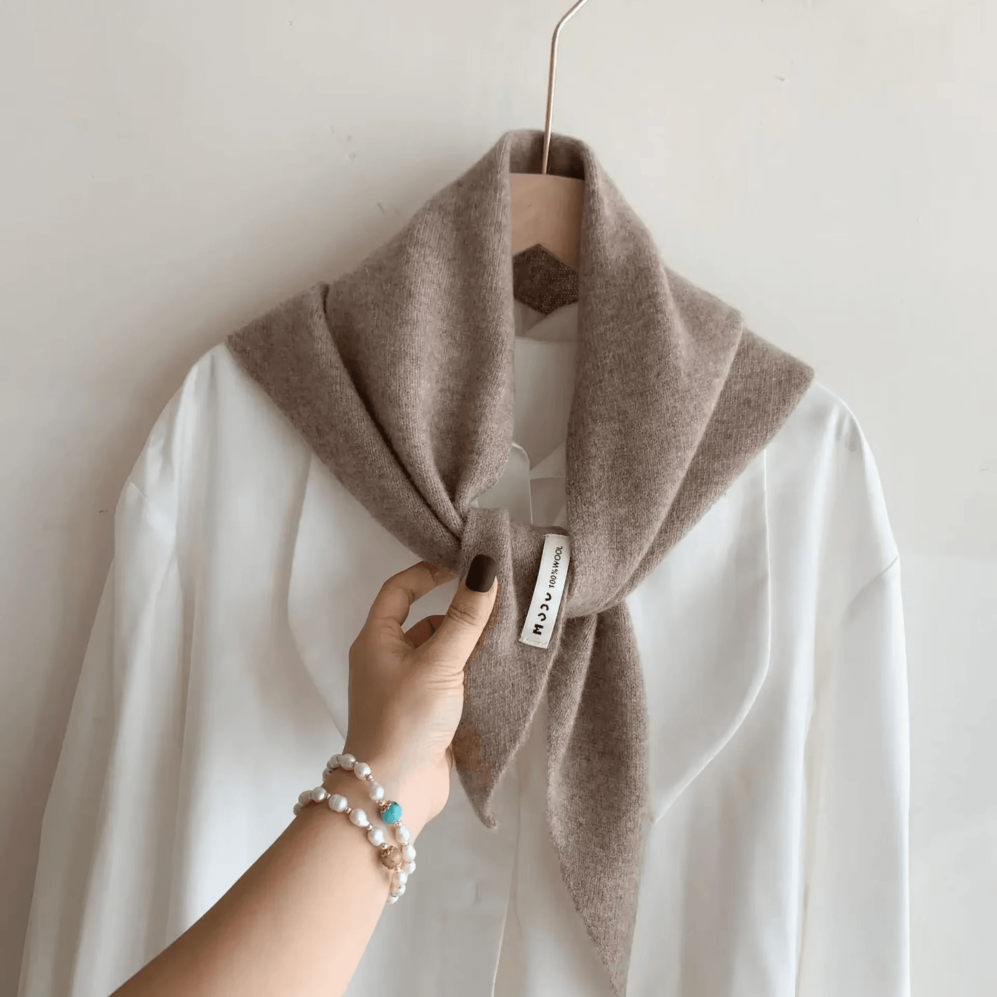 Dreieckiger Strickschal aus Wollmischung Warm