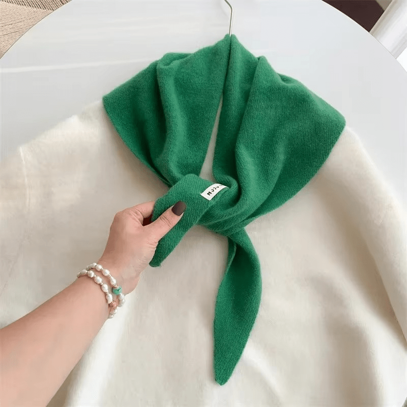 Dreieckiger Strickschal aus Wollmischung Warm