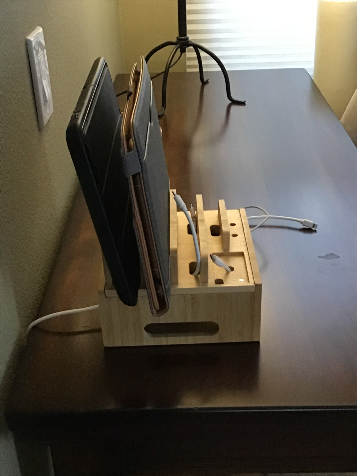 Bambus Lade-Station 5-Port USB Organizer