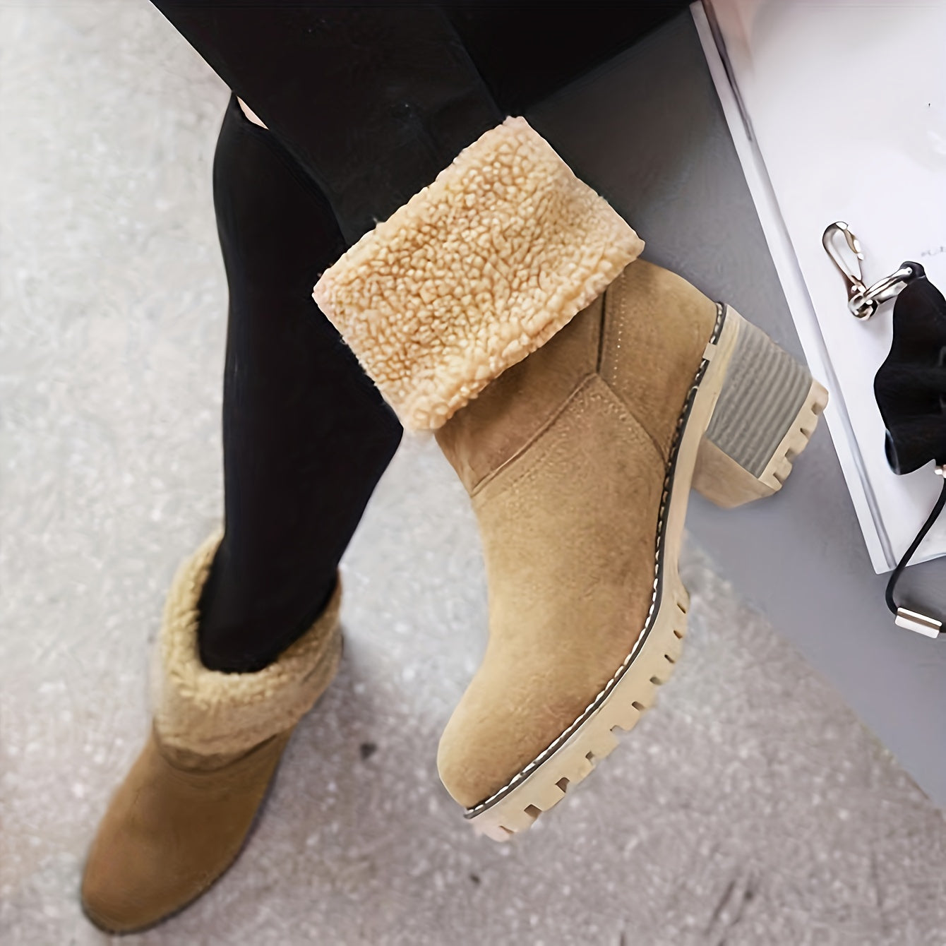 Damen Winterschuhe Slip-On Stiefel Warmfutter Blockabsatz