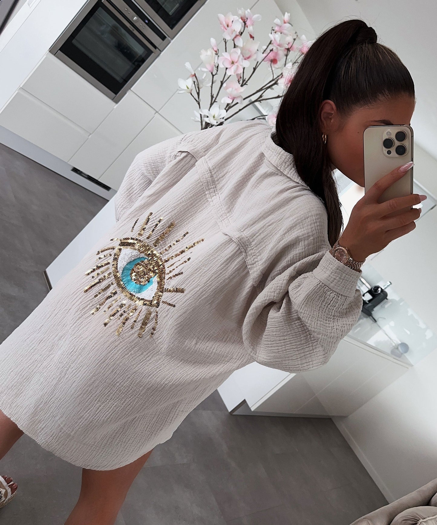 Damen Oversize Bluse aus Musselin mit Glitzerdetail Beige