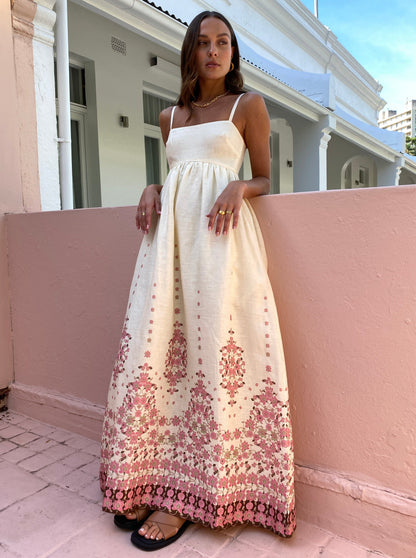 Damen Maxikleid Stickerei Spaghettiträger Boho Stil - Norvielle