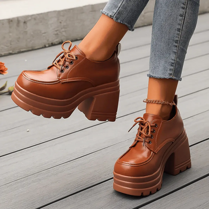 Damen Schuhe mit dicken Absätzen