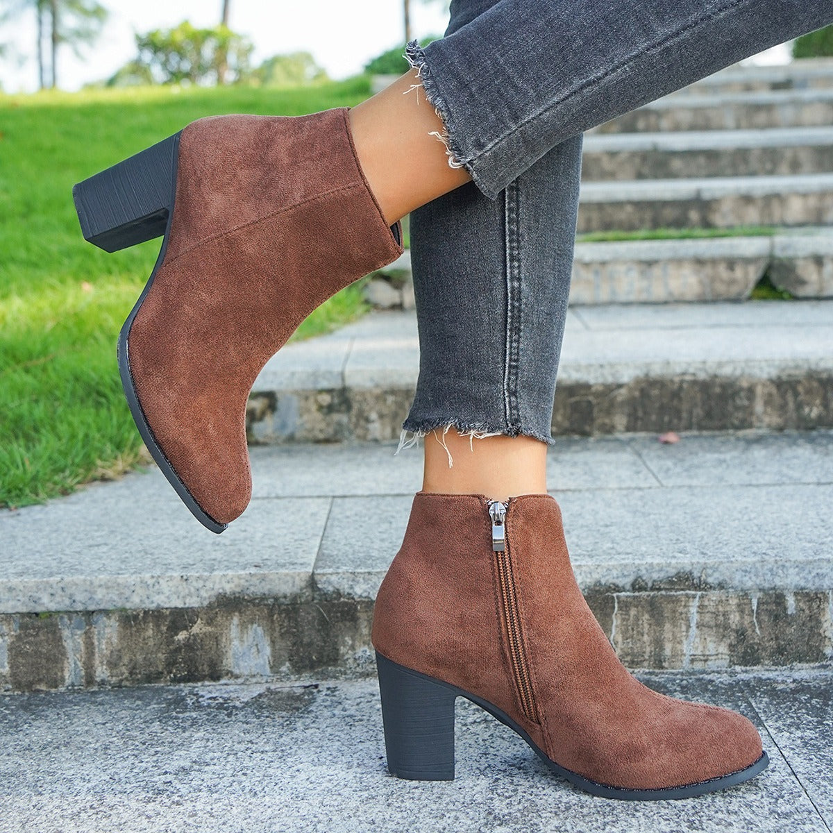 Damen Absatzstiefel Wildleder Blockabsatz Reißverschluss Schwarz - Norvielle