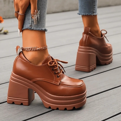 Damen Schuhe mit dicken Absätzen