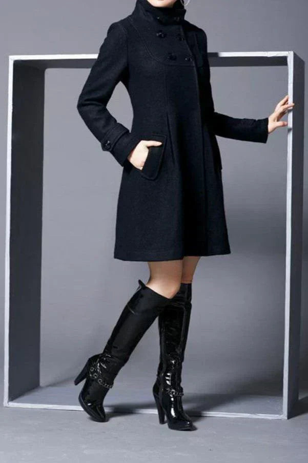 Eleganter Damen Wollmantel mit Kapuze