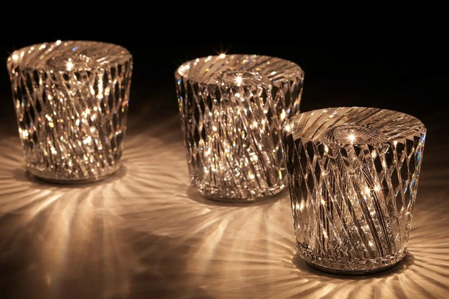 Kristall Tischlampe Diamantoptik 360° Licht Kabellos USB Aufladbar
