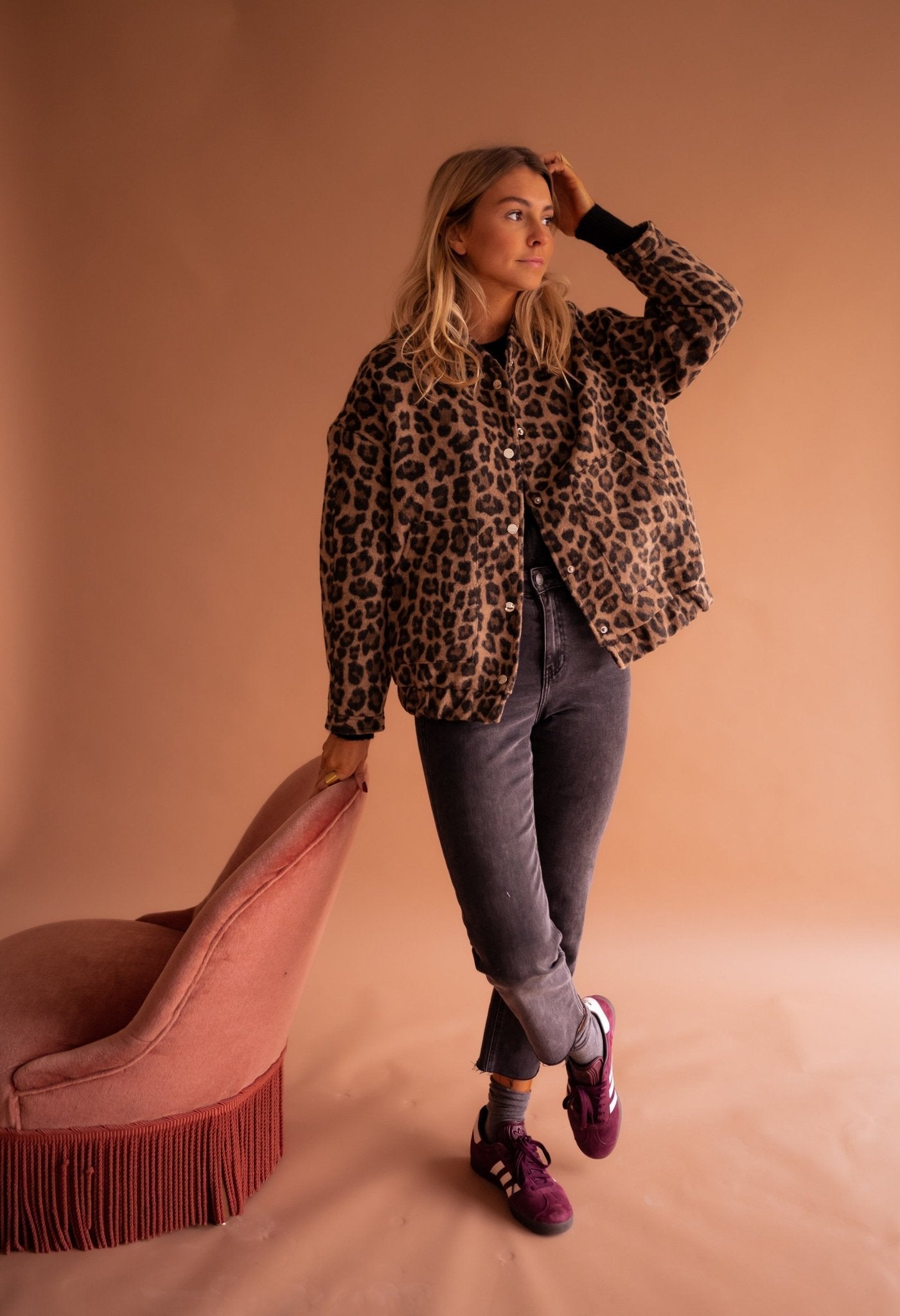 Damenjacke Leopardenmuster Knopfleiste