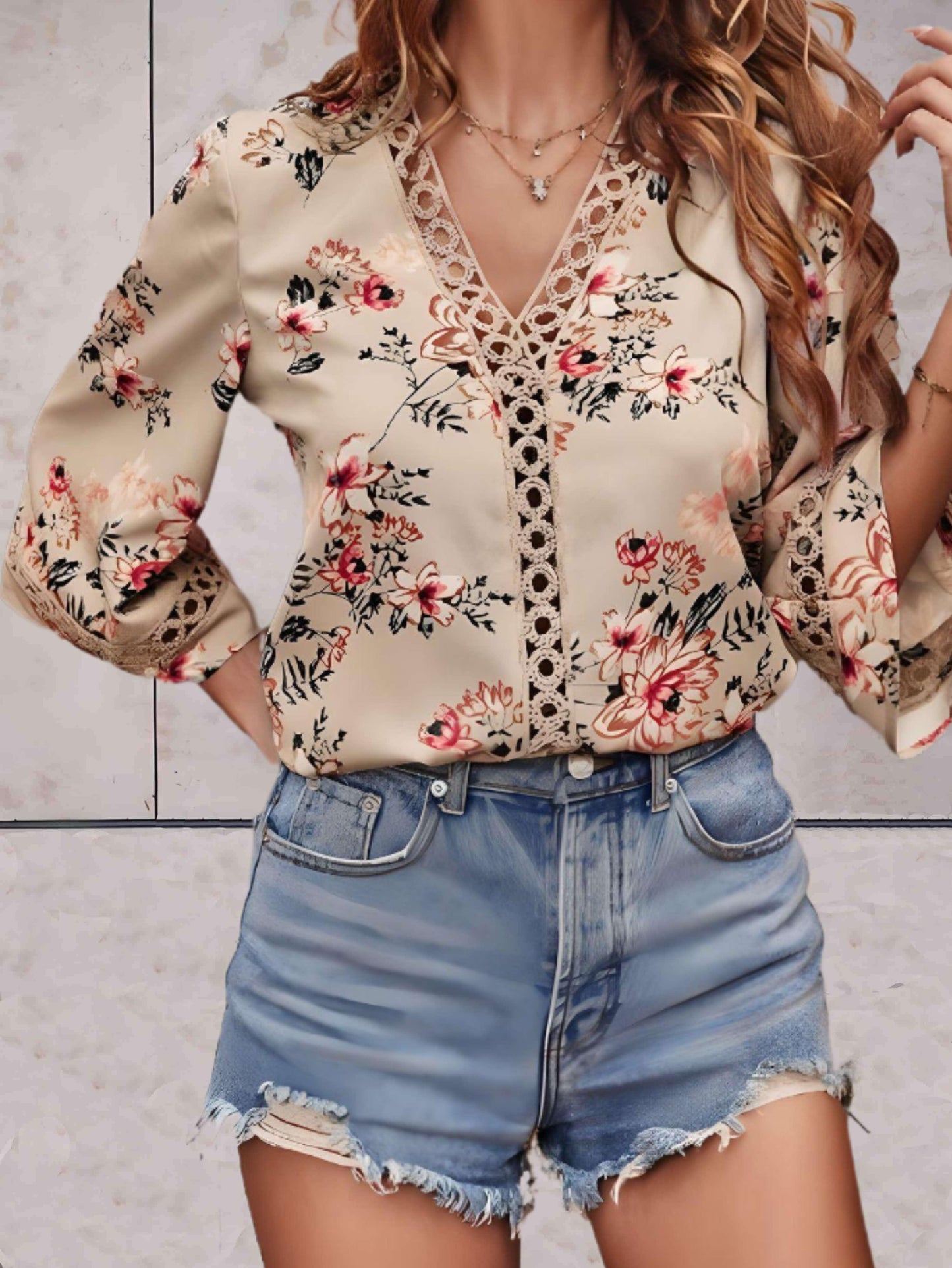 Damen Sommerbluse V-Ausschnitt Spitzen-Details Blume