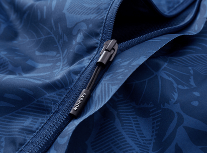 Leichte Outdoorjacke mit Kapuze Übergangsmodell für Herren und Damen