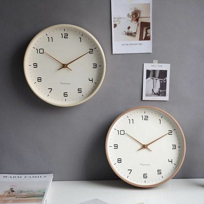 NordicTime Holzwanduhr Skandinavisches Design