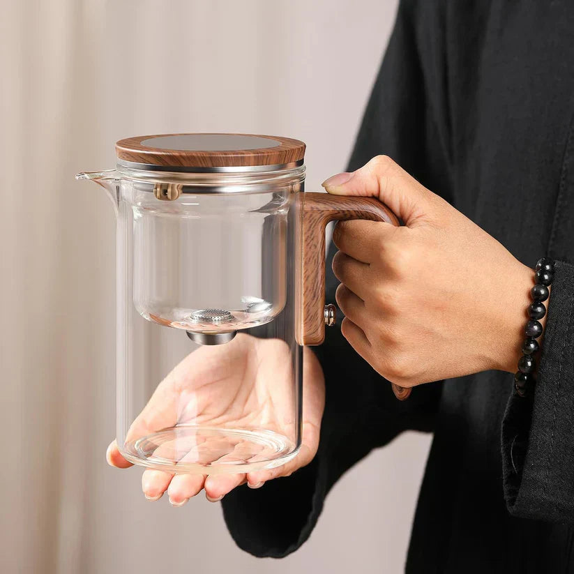 Glas Teekanne mit Sieb