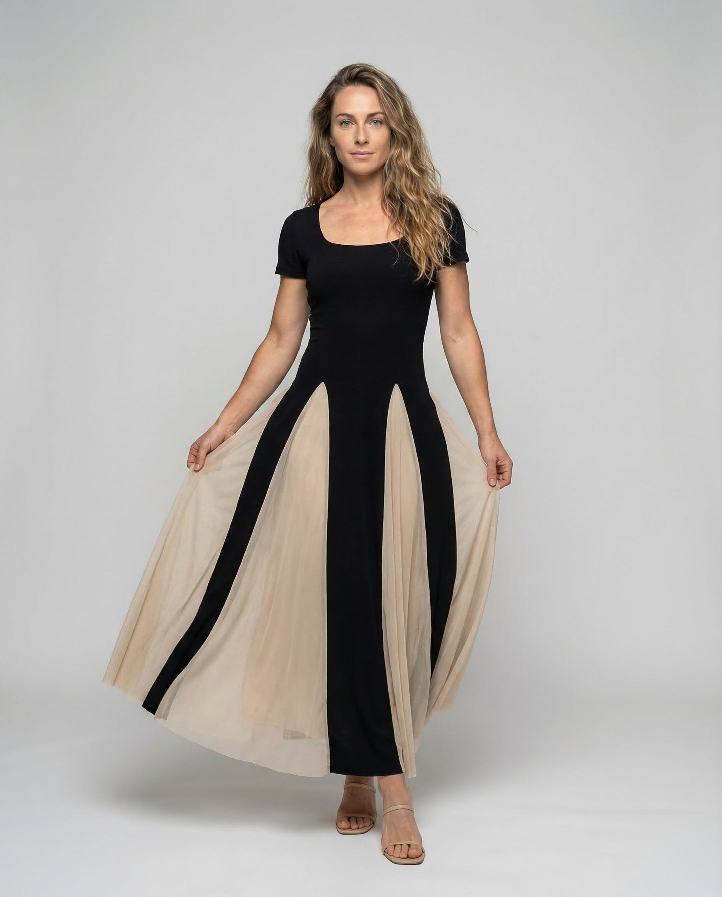 Damen Maxikleid mit Quadratausschnitt - Norvielle