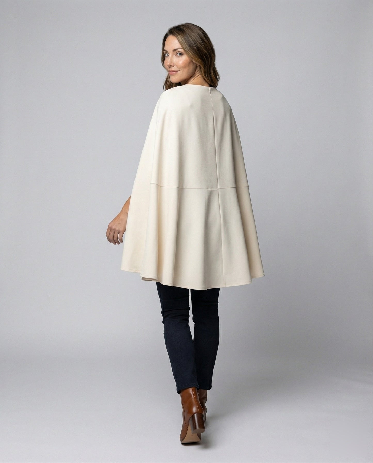 Damen Minikleid Cape-Design mit Taillengürtel