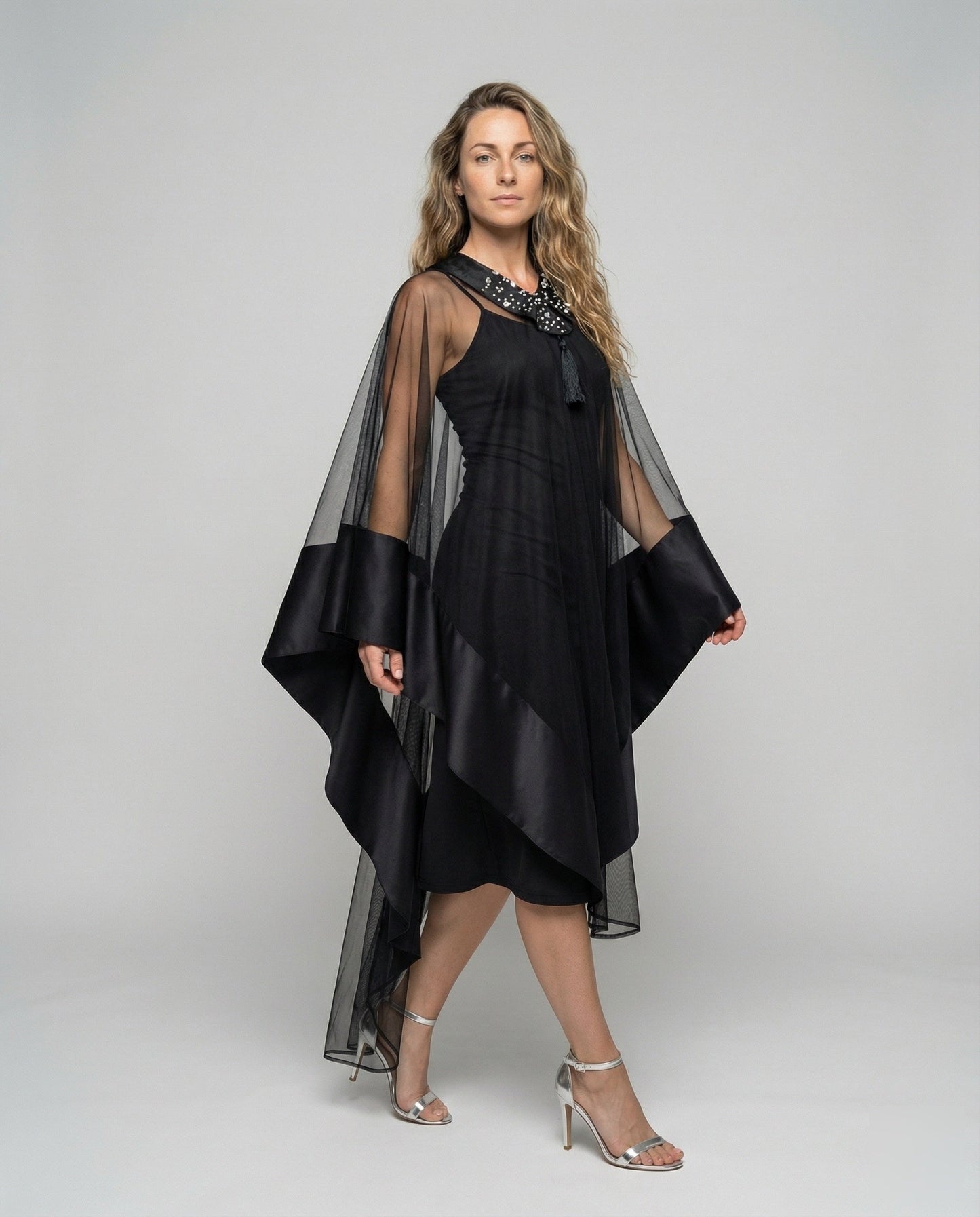 Damen Abendkleid mit Cape-Ärmeln Elegantes Abendkleid - Norvielle