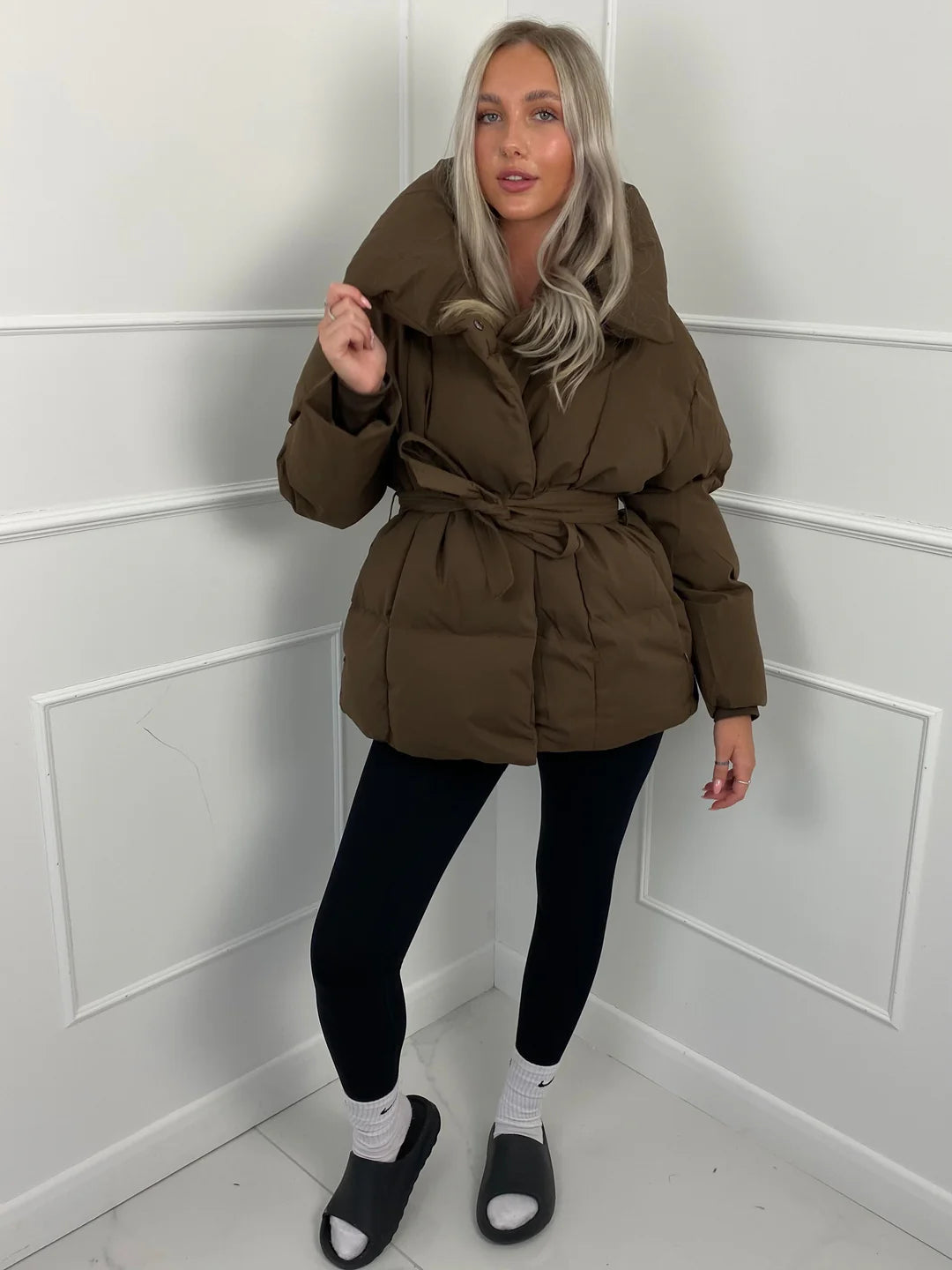 Damen Winter-Steppmantel mit Gürtel