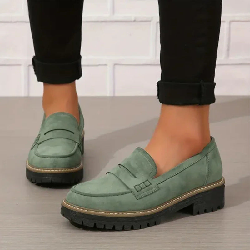 Zeitlose Damen Wildleder Slipper