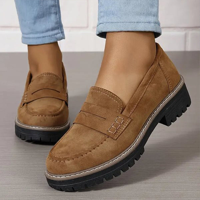 Zeitlose Damen Wildleder Slipper