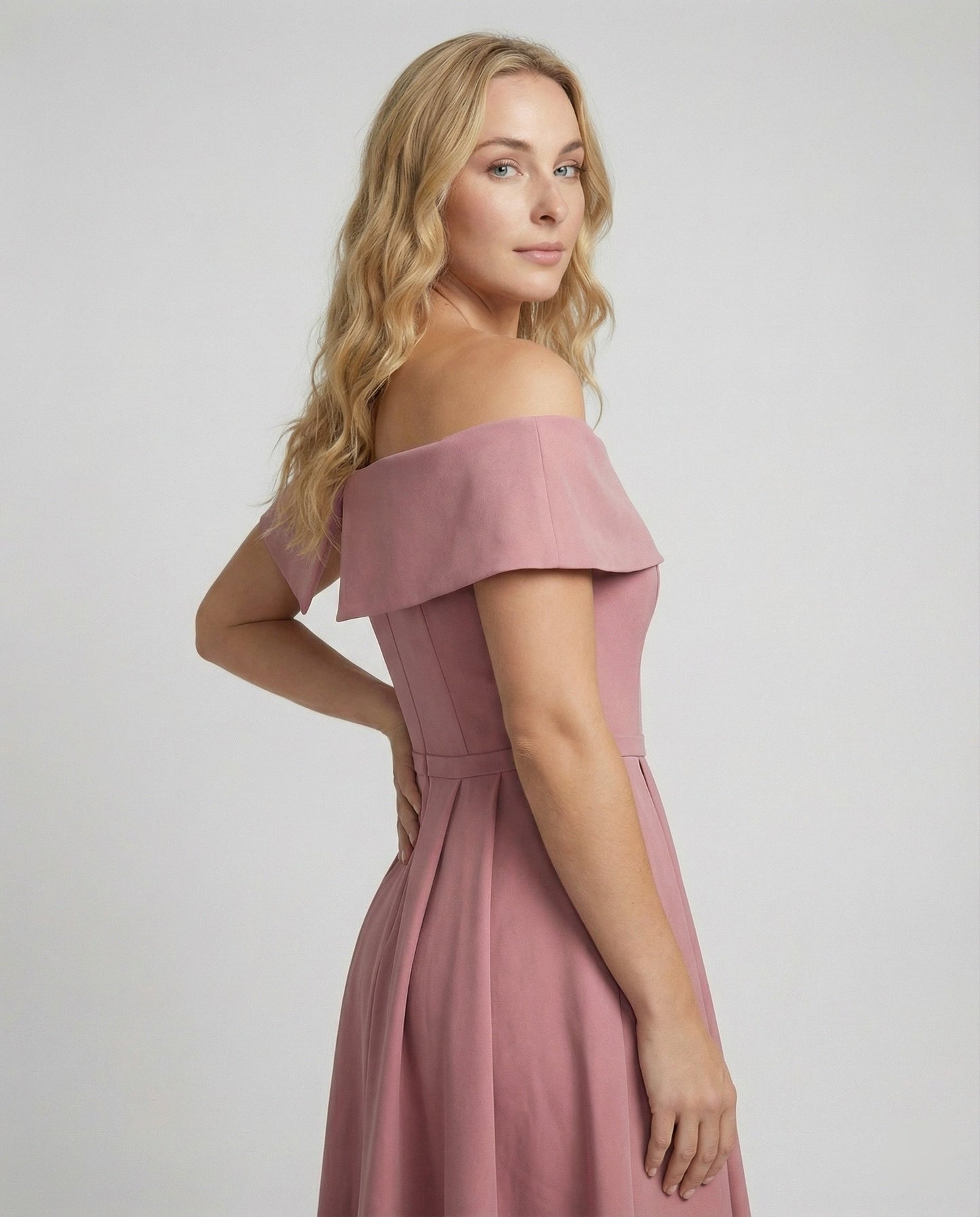 Norvielle Damen Trägerloses Satin-Kleid Party