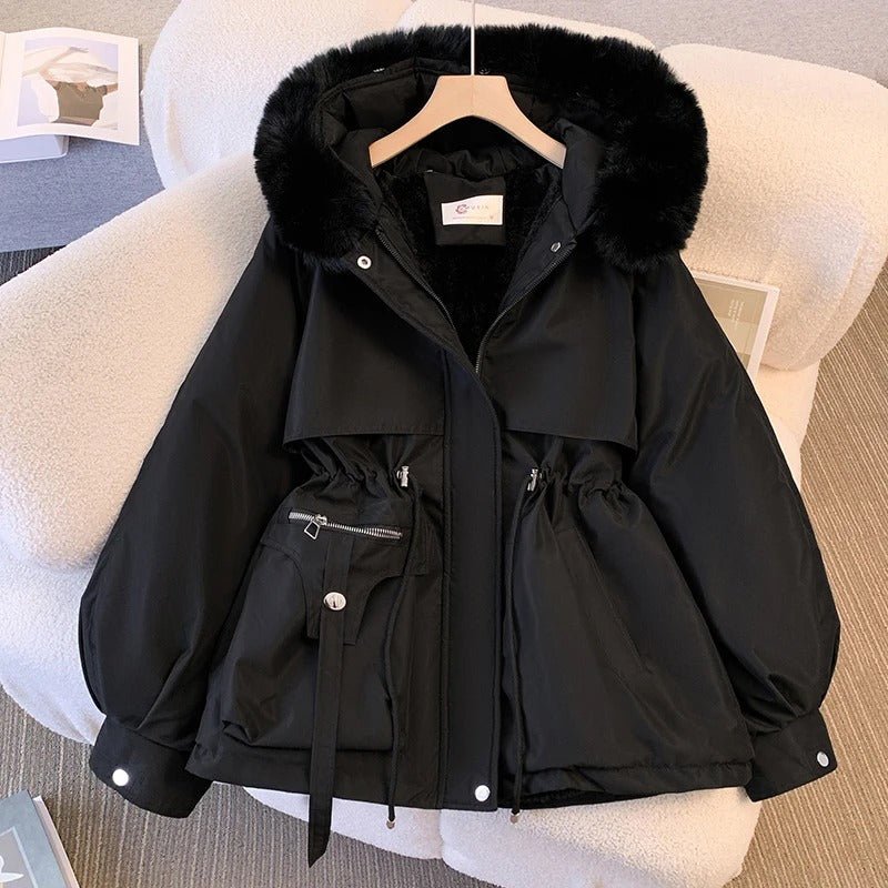 Elegante Damen Winter-Daunenjacke mit Fell
