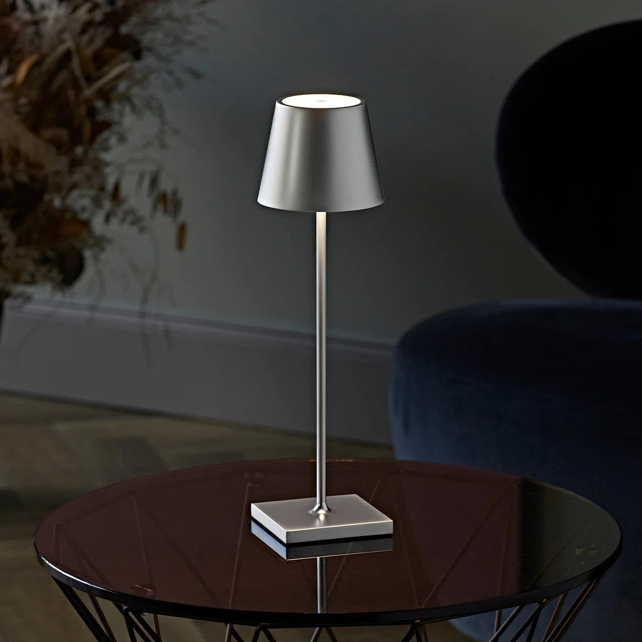 LED Tischlampe Mit USB Ladeanschluss